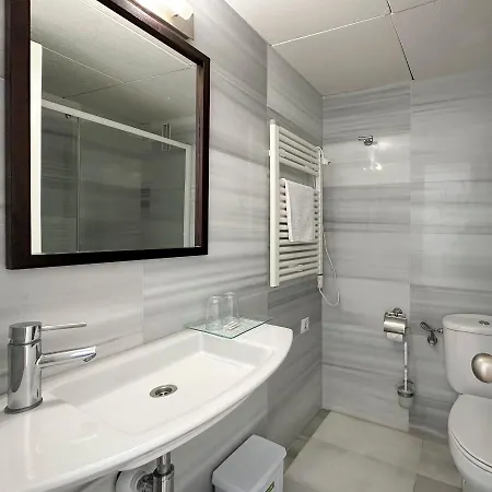 Отель Grupoandria Platja Gran 3*