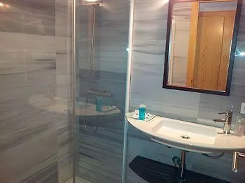 Grupoandria Platja Gran 3* シウタデリャ