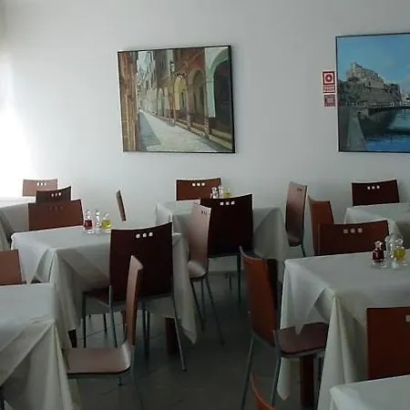 Grupoandria Platja Gran 3* シウタデリャ